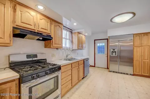 337 N Everett Ave, Scranton, PA 18504 photo 21