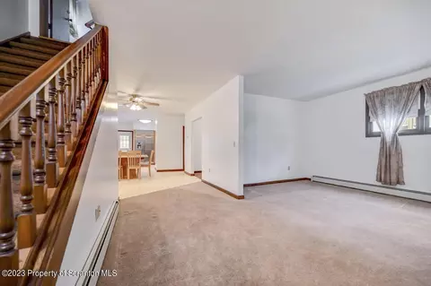 337 N Everett Ave, Scranton, PA 18504 photo 10