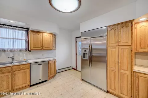 337 N Everett Ave, Scranton, PA 18504 photo 23