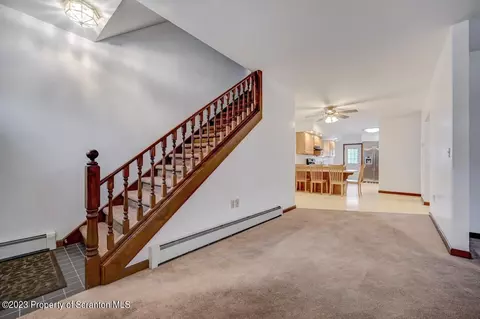 337 N Everett Ave, Scranton, PA 18504 photo 13