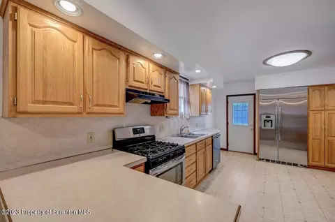 337 N Everett Ave, Scranton, PA 18504 photo 19