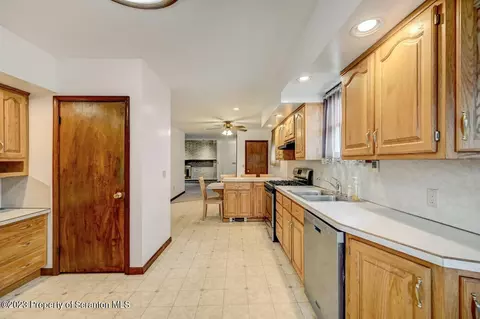 337 N Everett Ave, Scranton, PA 18504 photo 25
