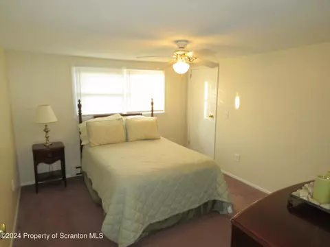 509 Maple St, Old Forge, PA 18518 photo 22