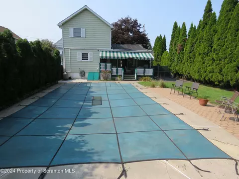 509 Maple St, Old Forge, PA 18518 photo 34
