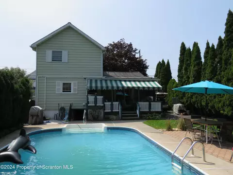 509 Maple St, Old Forge, PA 18518 photo 30