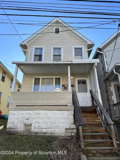 31 Mccarragher St, Wilkes-barre, PA 18702