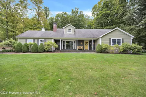 510 Clinton St, Waverly, PA 18471