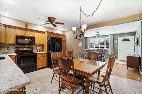 Dining - 130 Taroli St, Old Forge, PA 18518 photo 4 of 4
