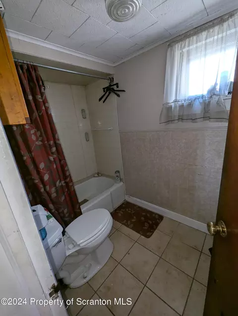 Undisclosed, Scranton, PA 18505 photo 9