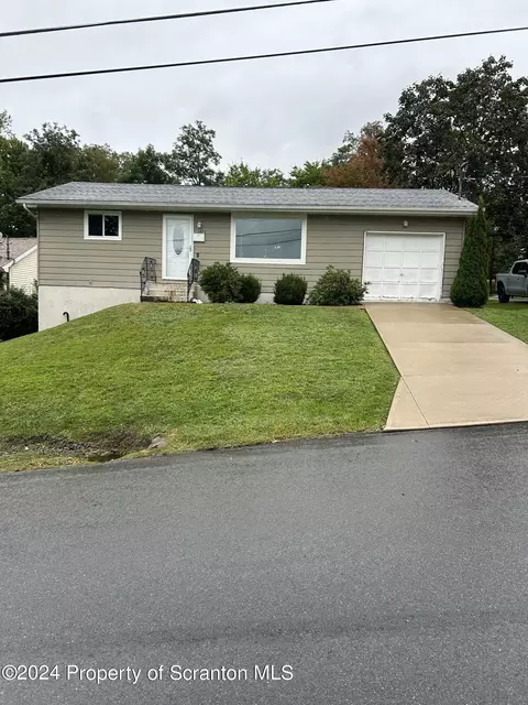 1425 Cherry St, Scranton, PA 18505