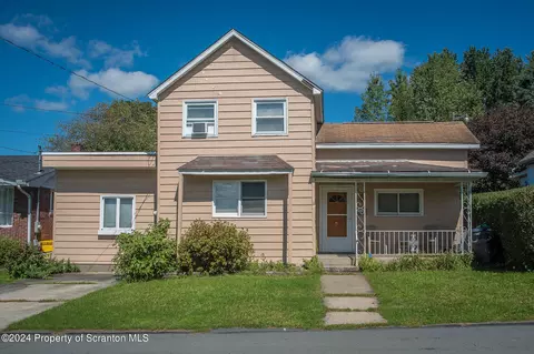 1119 E State St, Archbald, PA 18403
