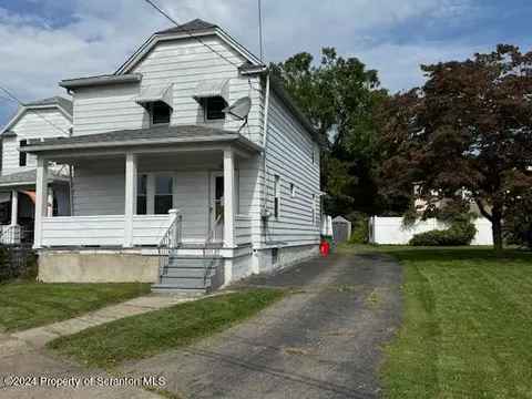 216 Cherry St, Dickson City, PA 18519