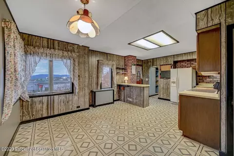 5 E Mountain Rd, Scranton, PA 18505 photo 12