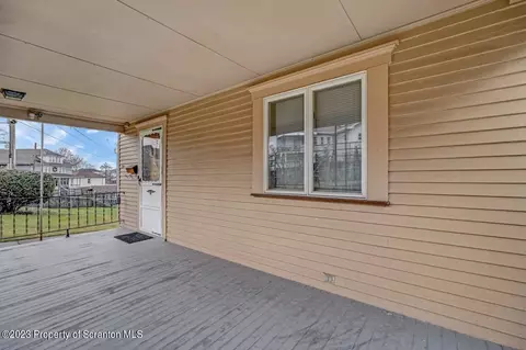 5 E Mountain Rd, Scranton, PA 18505 photo 3