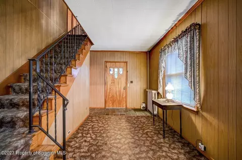 5 E Mountain Rd, Scranton, PA 18505 photo 6