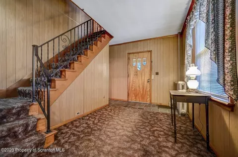5 E Mountain Rd, Scranton, PA 18505 photo 5