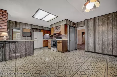 5 E Mountain Rd, Scranton, PA 18505 photo 13