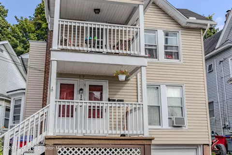 108 Spring St, Carbondale, PA 18407