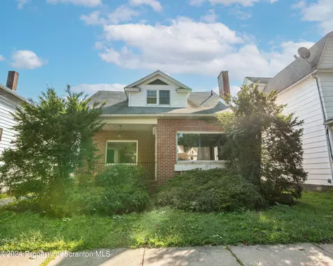 18 Birch St, Wilkes-barre, PA 18702