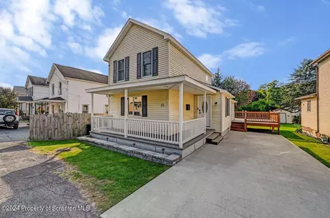 33 Railroad St, Simpson, PA 18407