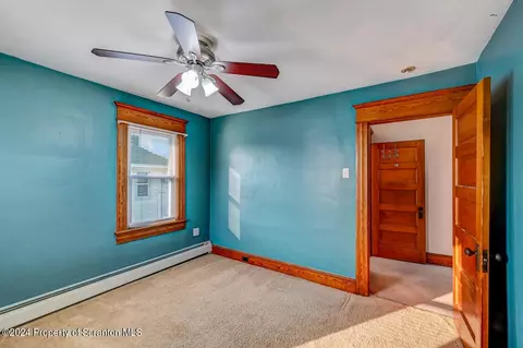 645 E Pine St, Olyphant, PA 18447 photo 31