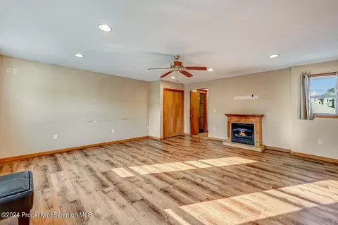645 E Pine St, Olyphant, PA 18447 photo 20