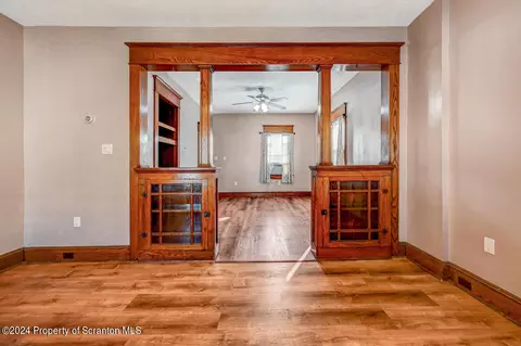 645 E Pine St, Olyphant, PA 18447 photo 9