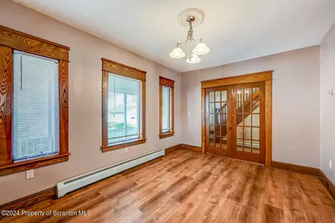 645 E Pine St, Olyphant, PA 18447 photo 7