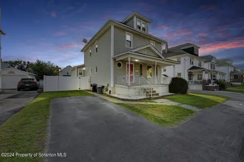 645 E Pine St, Olyphant, PA 18447 photo 37