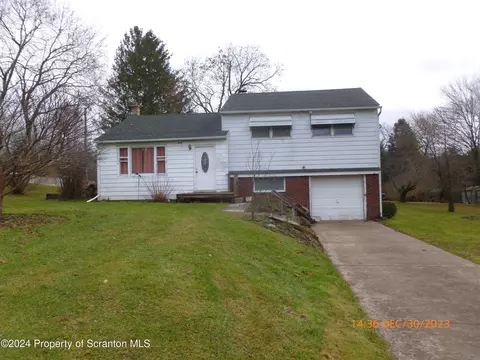547 Mt Olivet Rd, Wyoming, PA 18644