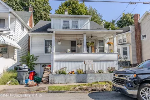 106 Spring St, Carbondale, PA 18407