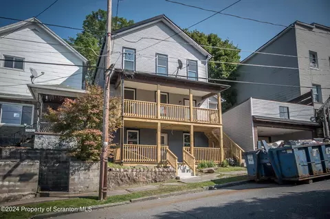 132 Spring St, Carbondale, PA 18407