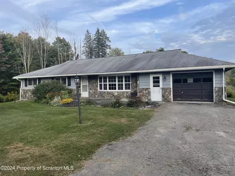 296 Sr 247, Greenfield Township, PA 18407