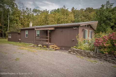 432 Wall St, Factoryville, PA 18419