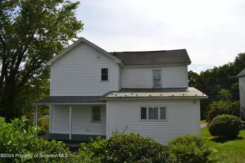 939 E Drinker St, Dunmore, PA 18512 photo 13