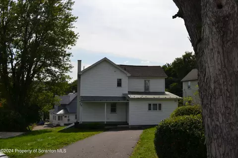 939 E Drinker St, Dunmore, PA 18512 photo 14