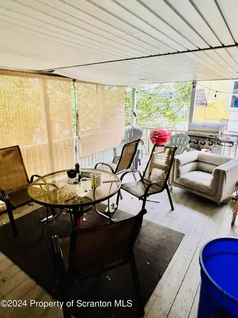 Exterior - 810 Eynon St, Scranton, PA 18504 photo 3 of 5