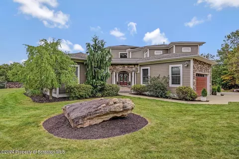 732 July Blvd, Dunmore, PA 18512