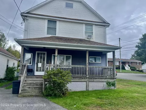 102 School St, Olyphant, PA 18447