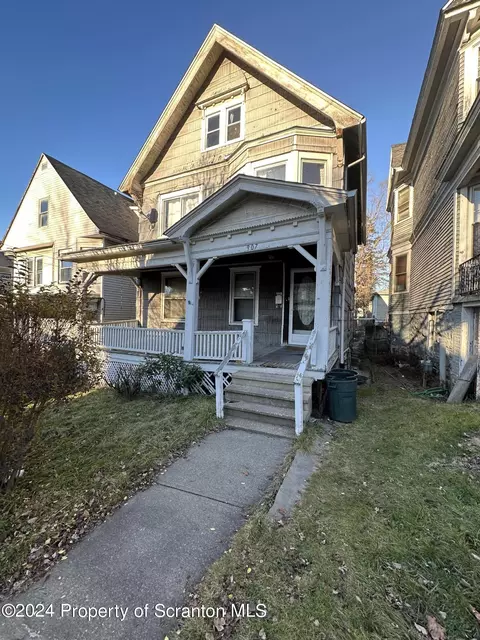907 Myrtle St, Scranton, PA 18510