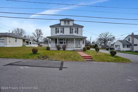 402 Mcclure Ave, Old Forge, PA 18518