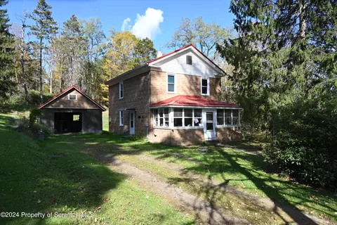 178 Johnston St, New Milford, PA 18834