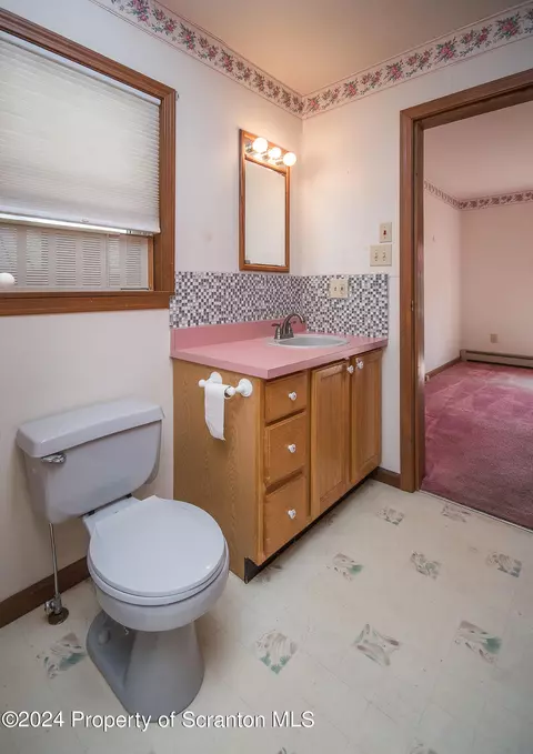 403 Main St, Moosic, PA 18507 photo 23