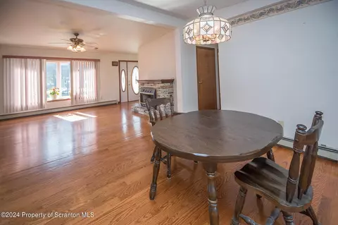 403 Main St, Moosic, PA 18507 photo 19