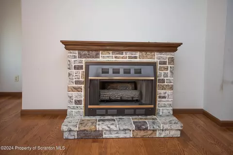 403 Main St, Moosic, PA 18507 photo 20