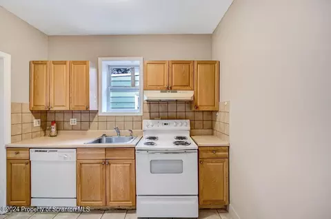 655 N Main St, Pittston, PA 18640 photo 30