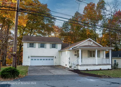 406 Greenwood Ave, Clarks Summit, PA 18411