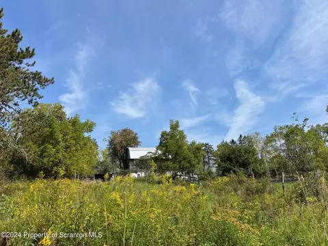 1616 Forest Acres Dr, Clarks Summit, PA 18411