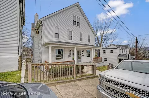9-11 E Frothingham St, Pittston, PA 18640