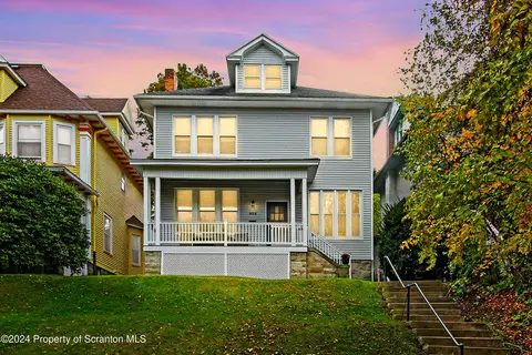 928 Clay Ave, Scranton, PA 18510